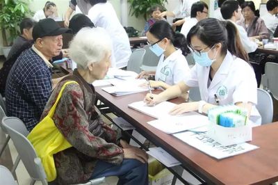 越秀老人可免費申領200元健康體檢券，18個街道聯系方式一覽